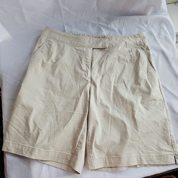 Nike Pants - Nike Golf Shorts Womens 12 Beige Khaki Fit Dry Chino Performance Walking Casual